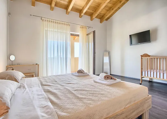 Dija Vikendica Jursici